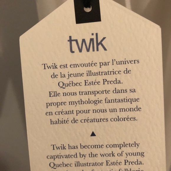 Beautiful Top - Picture 5 of 6